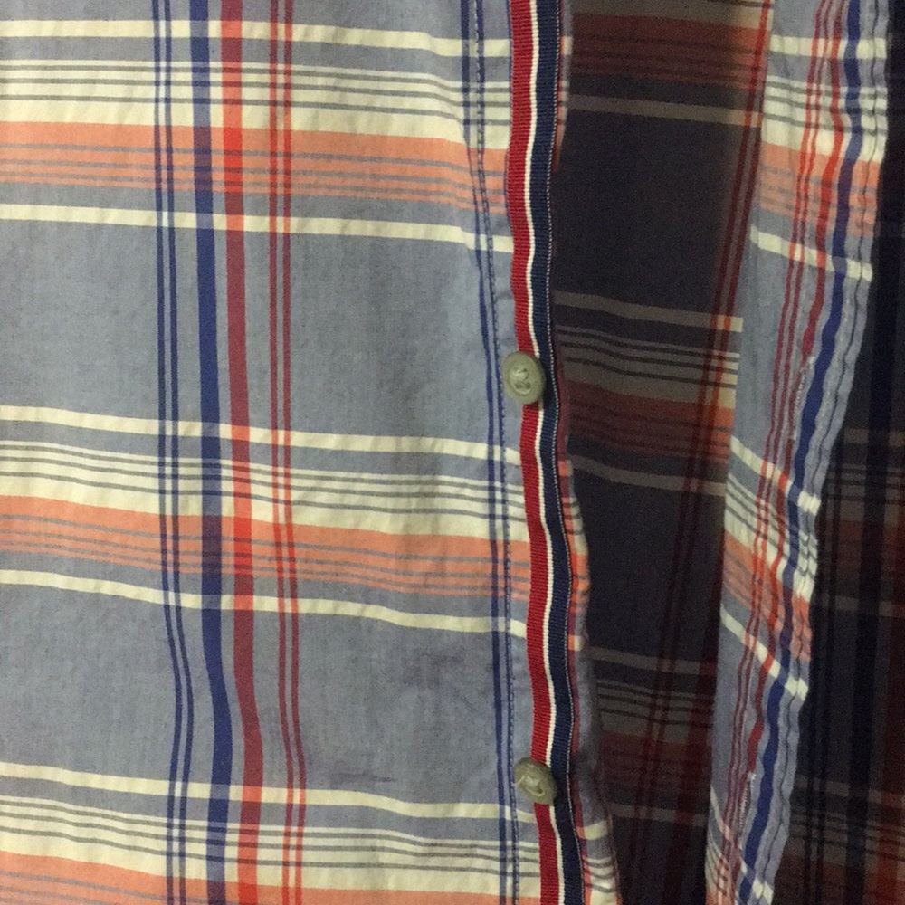 Short sleeve button down - Picture 3 of 3